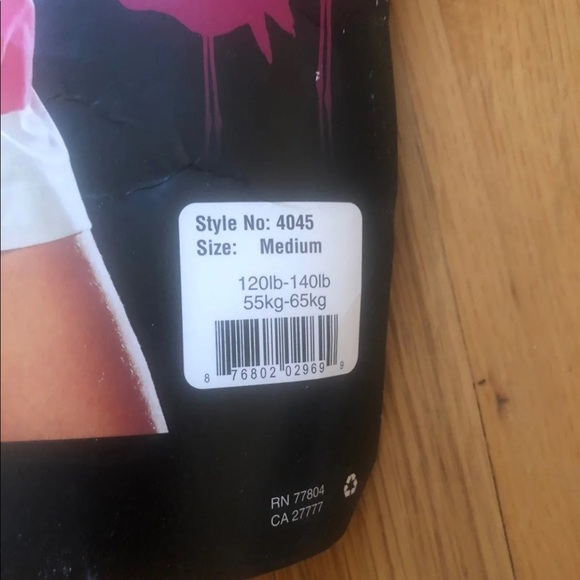 Halloween costume - Picture 2 of 10